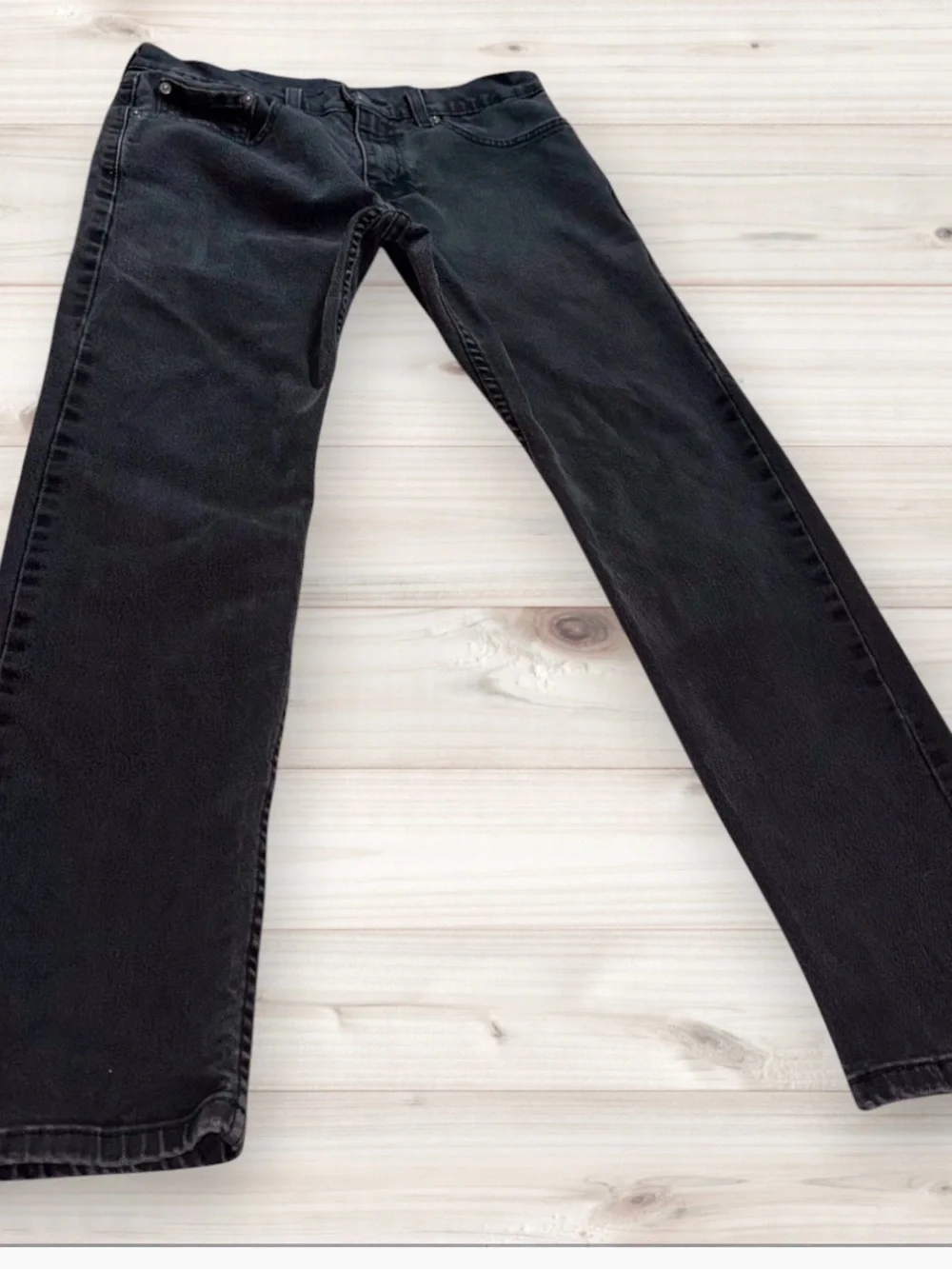 Levi's 502 Straight Black Wash Jeans for Men. Size W31 L30